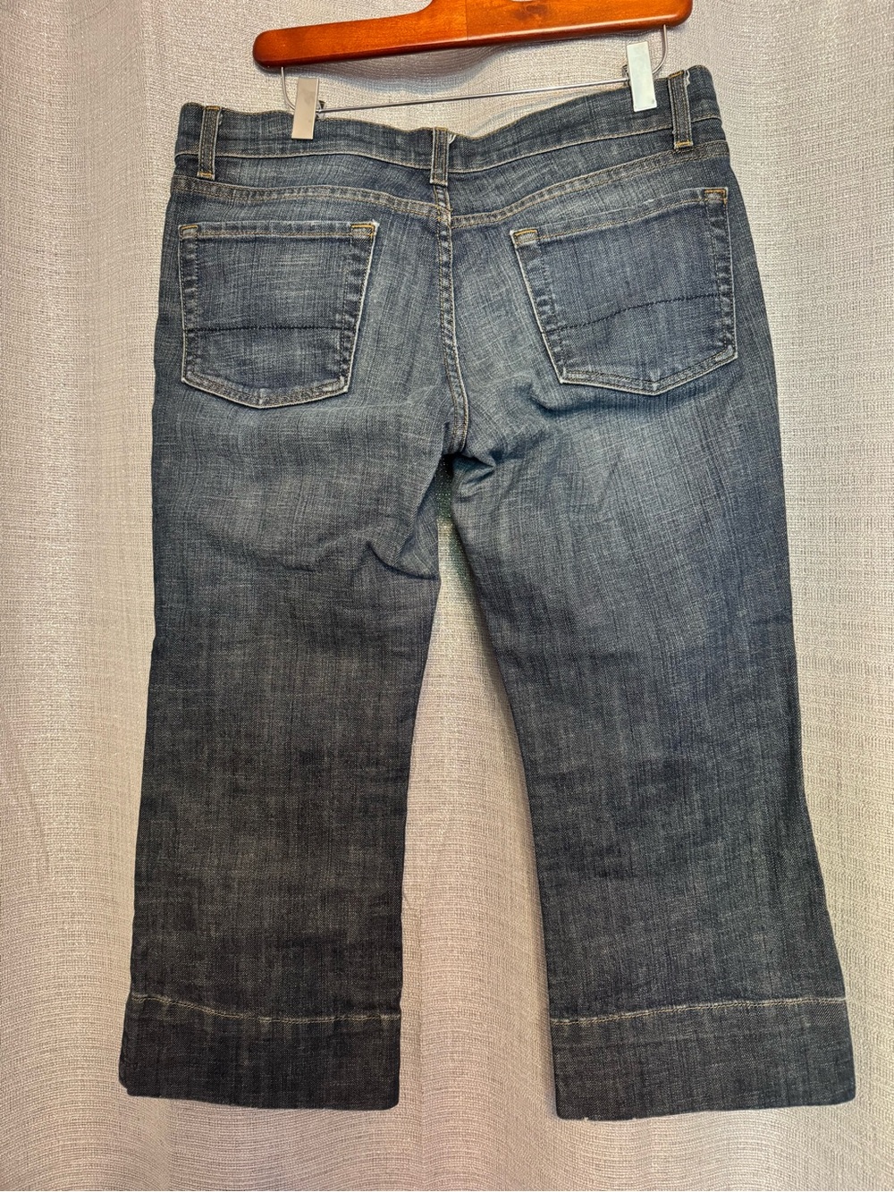 Arden B Cropped Jeans